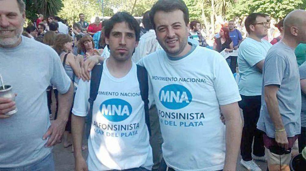 Respaldo a Scioli Presidente en la Plaza Rocha de Mar del Plata