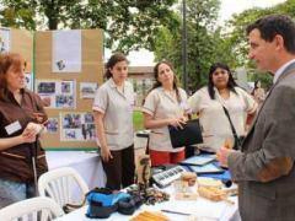 Gabriel Yedlin particip� de la primera muestra de centros educativos terap�uticos