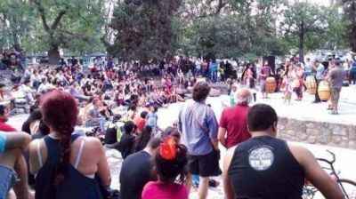 Vecinos salte�os se reunieron para decir �Amor si! Macri NO!�