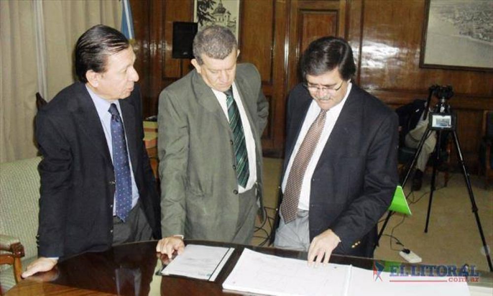 El Gobierno provincial y San Isidro rubricaron convenio de ordenamiento territorial