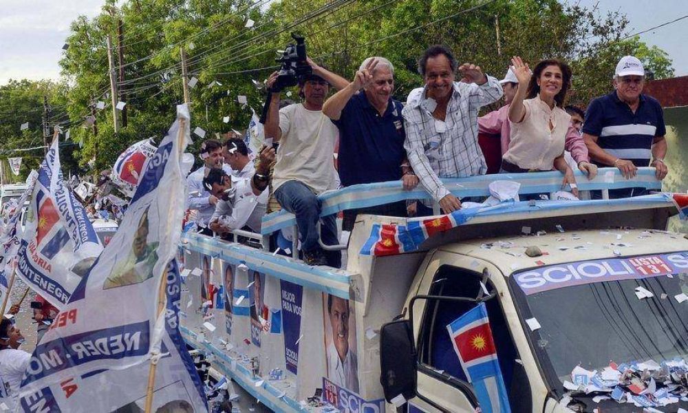 En el tramo final de la campa�a, Scioli refuerza el eje �Macri-ajuste� que plante� en el debate