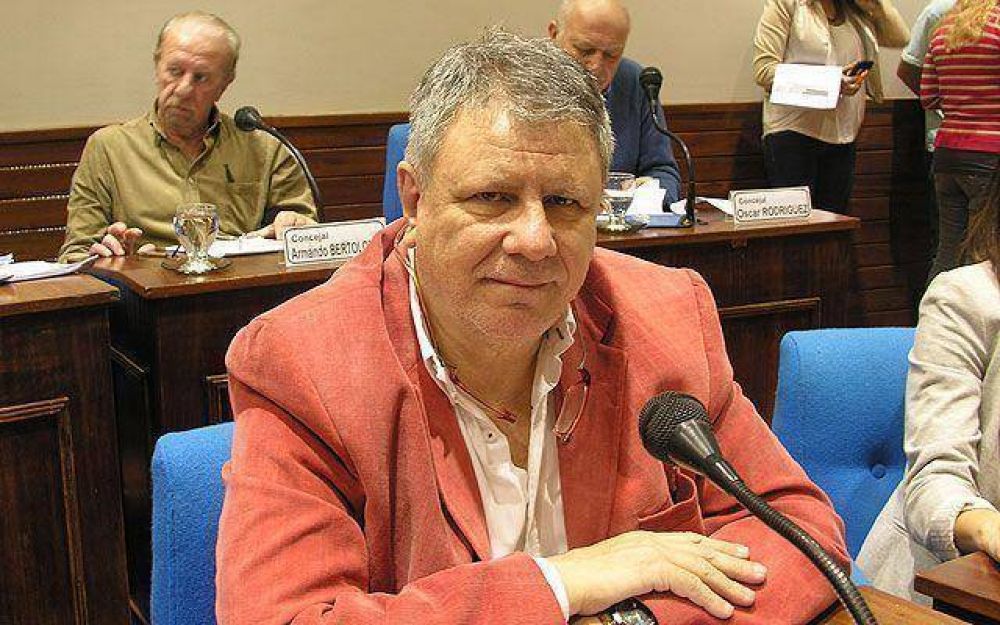 Degli Innocenti espera �una victoria ajustada� de Scioli en el balotaje