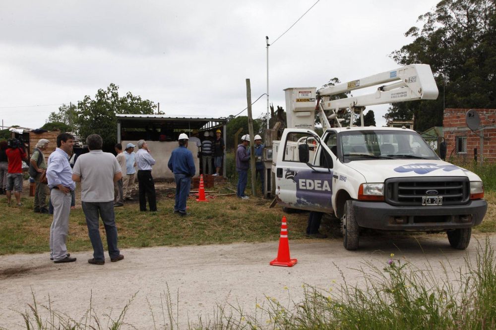 Diez a�os de electricidad segura con el Programa �H�bitat y Ciudadan�a�