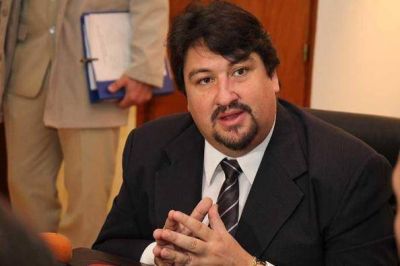 Closs: �El plan de Macri impacta en la econom�a familiar de la inmensa mayor�a de los argentinos�