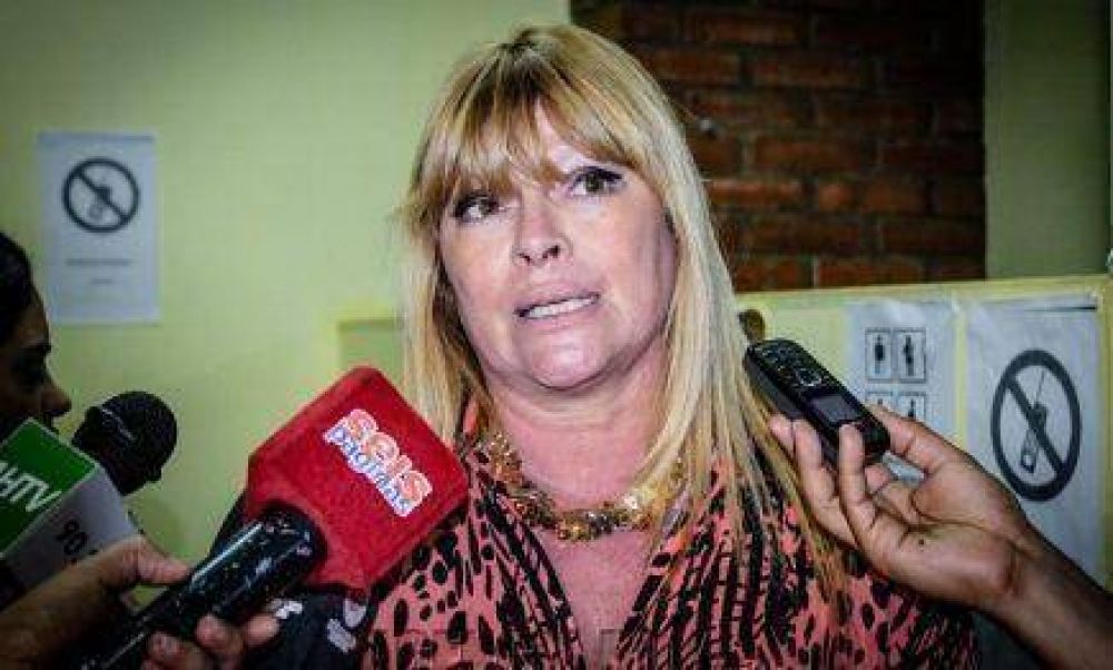 Docentes de UDPM reclaman m�s de 15 millones de pesos adeudados