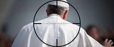 No se puede excluir que el Vaticano y el Papa sean objetivos del ISIS