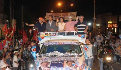 Daniel Scioli revolucion� la �Cuna de Poetas y Cantores�