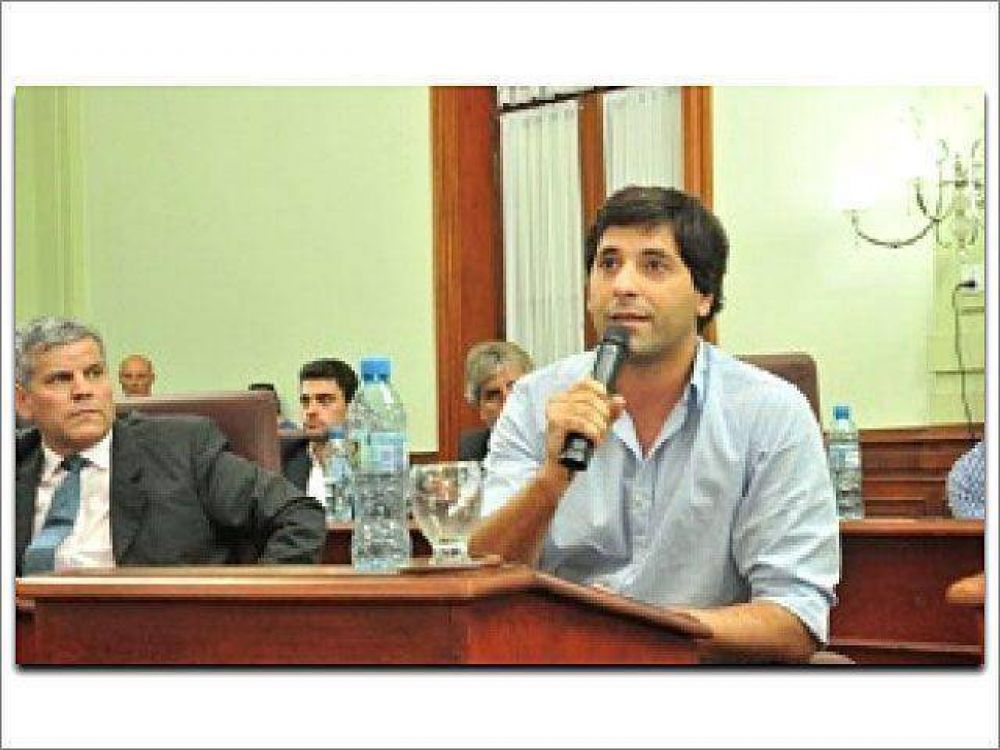 Garc�a De Luca: �Scioli qued� como el jefe de la campa�a sucia�