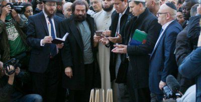 Líderes judíos y musulmanes se unieron para recordar a las víctimas de los atentados de París