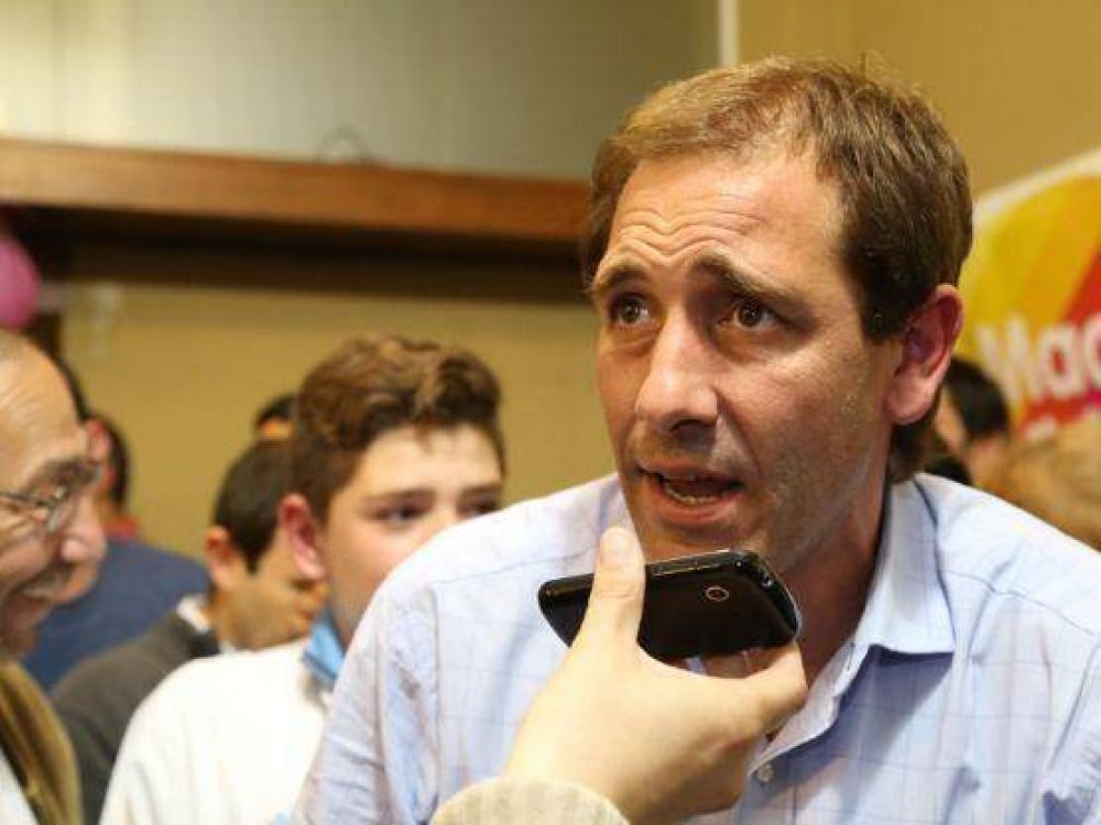 Garro, en conferencia de prensa: �Vamos a pelear con las mafias, pero el trabajo no lo pierde nadie�