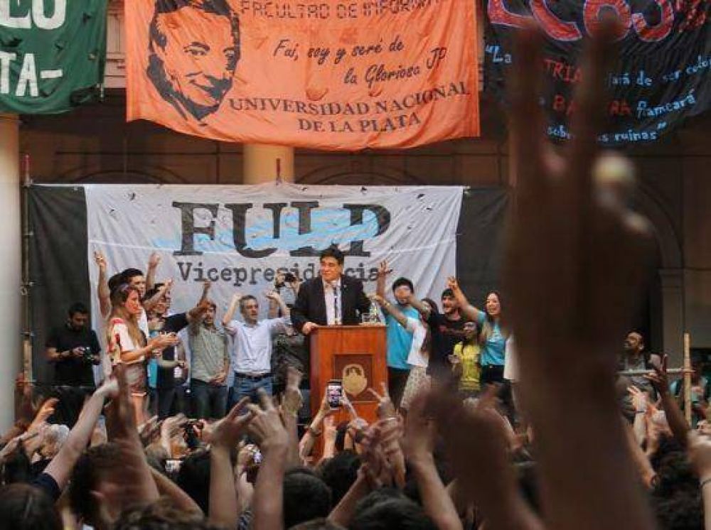 Zannini en La Plata, sobre el bombardeo franc�s a Siria: �La verdad que es horrible�