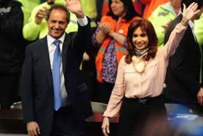 Cristina volvi� a la campa�a y, con tono emotivo, aval� a Scioli