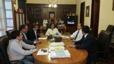 Corpacci analiz� temas de gesti�n con intendentes