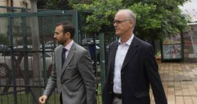 El ministro Goll�n se neg� a declarar y ahora es el turno del gobernador Manzur
