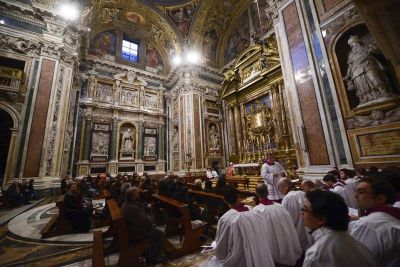 Francisco en Santa Marta: �No a los cristianos de doble vida�
