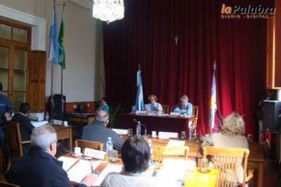 El Bloque Peronista trasladar� su preocupaci�n por las obras paralizadas al HCD 
