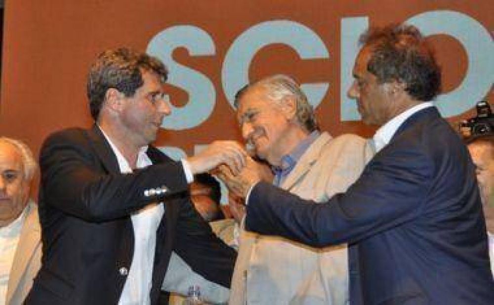 U�ac convoc� a construir el triunfo