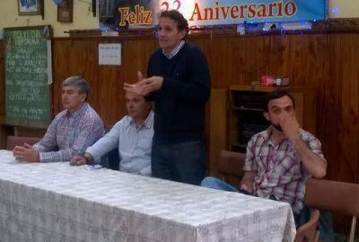 Katopodis visit� el Centro de Jubilados Villa Progreso