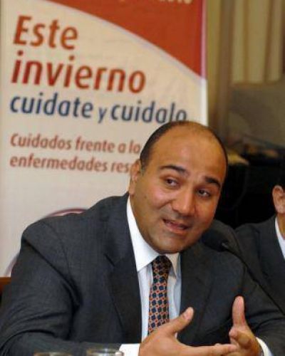 Manzur entreg� un escrito al juez Bonad�o