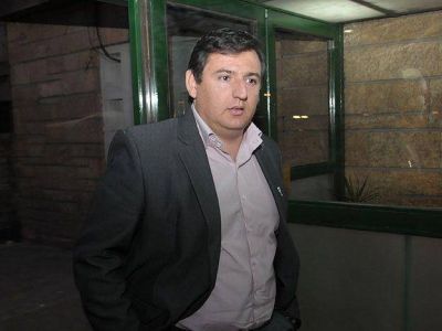 No llegaron a los dos tercios para suspender a Sergio Salgado, intendente de Santa Rosa