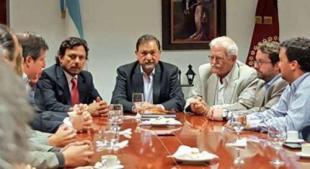 Isa le deja a S�enz una deuda de 40 millones de pesos