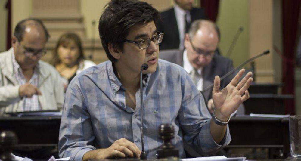 Godoy: En Salta se aprob� crear Laboratorios P�blicos para producir medicamentos en Buenos Aires Macri los vet�