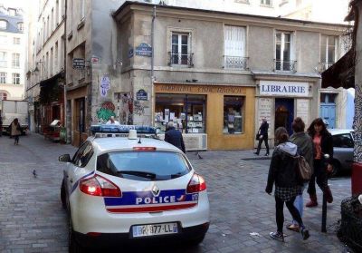 Francia | Un docente jud�o fue apu�alado por tres partidarios de ISIS