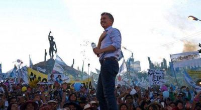 Macri evit� jugar definiciones en el cierre y festej� con un carnaval en Jujuy