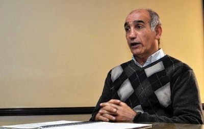 Salvador habl� y tuvo que salir a aclarar