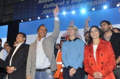 La Matanza: Scioli cerr� su campa�a al grito de ��Vamos Argentina!�