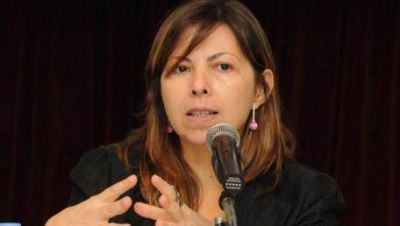 Batakis: �Est�n garantizados sueldos y aguinaldos�