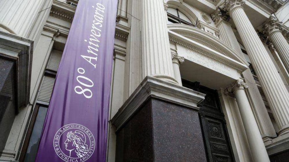 Habr�a un acuerdo para que el nuevo Gobierno lleve el d�lar a $11 hasta abril