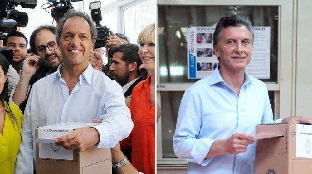 Antes del mediod�a, Scioli y Macri ya hab�an votado en el hist�rico balotaje