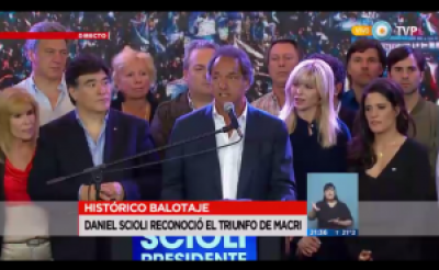 Scioli: �El pueblo eligi� una alternativa y esperemos que Dios la ilumine�