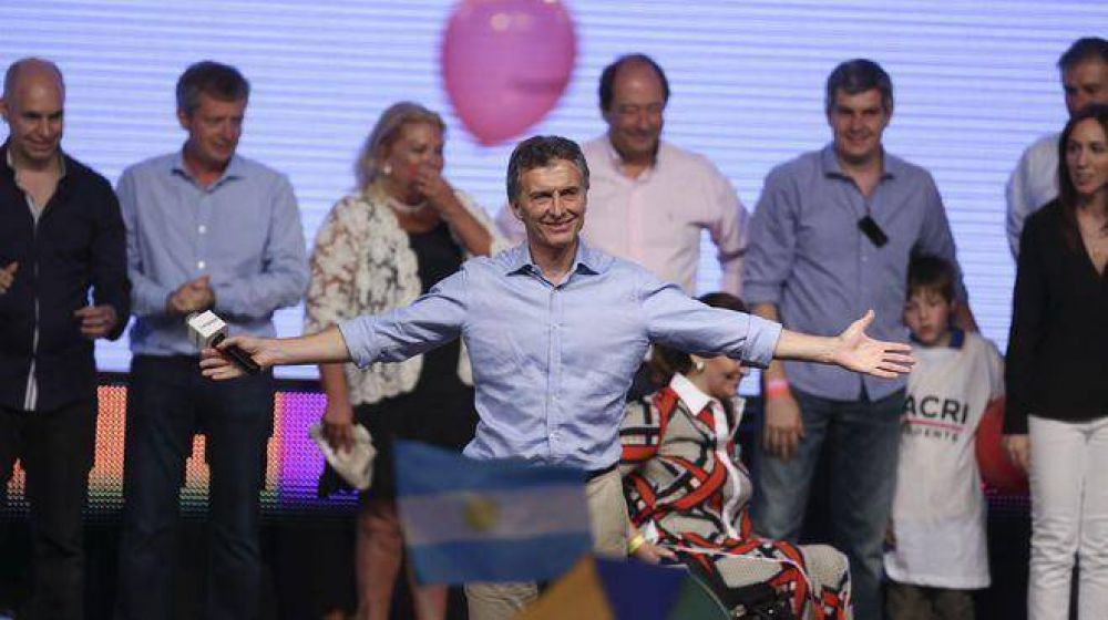 Macri sacó 4 millones más de votos que en la primera vuelta y es el Presidente