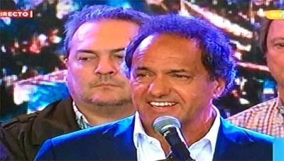 Junto a Breitenstein y Budassi, Scioli reconoci� la derrota: 