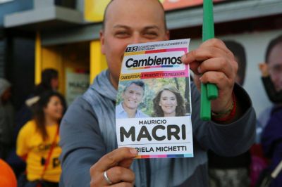 Globos y papelitos en Bariloche: Cambiemos celebr� el triunfo nacional