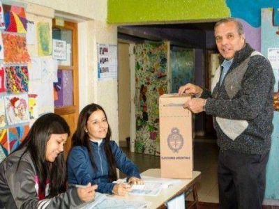 Sapag critic� a �p�jaros de mal ag�ero�