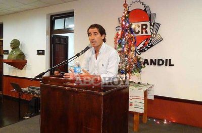 Civale: �El radicalismo va a aportar nombres y proyectos�