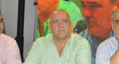 Ricardo viaja hoy para reunirse con Mauricio Macri