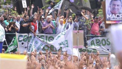 Suoem arremete con par�lisis y piquetes