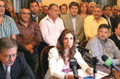 Anuncian pago de sueldo, aguinaldo y un bono de $4 mil para fin de a�o