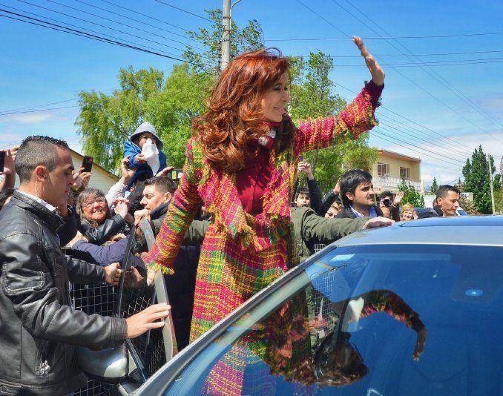 Cristina encabeza un acto en el Hospital Posadas tras el balotaje