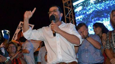 Cuestionan que Urribarri 