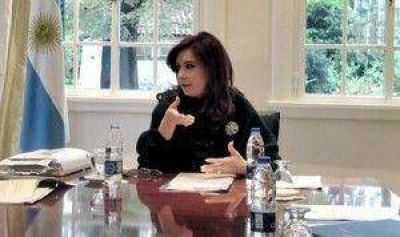 Cristina recibi� a sus diputados en Olivos y les pidi� �no poner palos en la rueda� a Macri