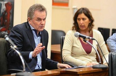 Municipales: buscan citar a Gay al Concejo