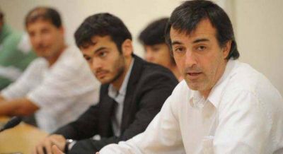 Macri le dar�a un cargo al alumno que incomod� a Cristina en Harvard