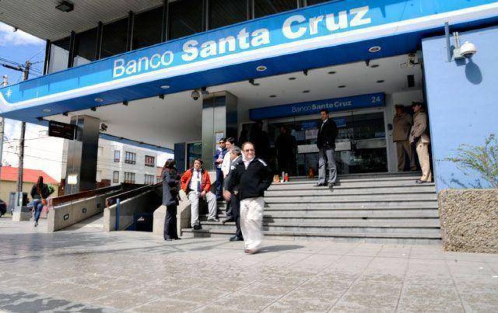 El Banco Santa Cruz sali a deslindar responsabilidades sobre el movimiento de fondos