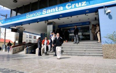 El Banco Santa Cruz salió a deslindar responsabilidades sobre el movimiento de fondos