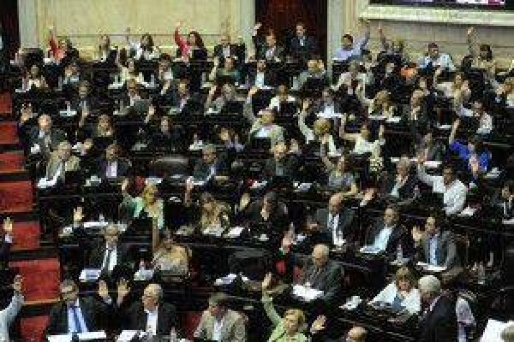 Tras un dilatado qu�rum en Diputados, el oficialismo logr� aprobar m�s de 90 leyes